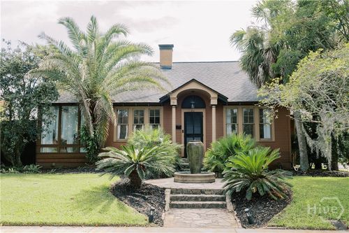 211 E 51st St, Savannah, GA, 31405-2239 | Card Image