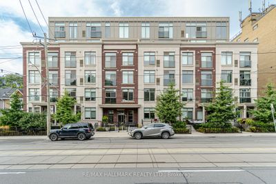 104 - 580 Kingston Rd, Condo with 3 bedrooms, 3 bathrooms and 1 parking in Toronto ON | Image 1