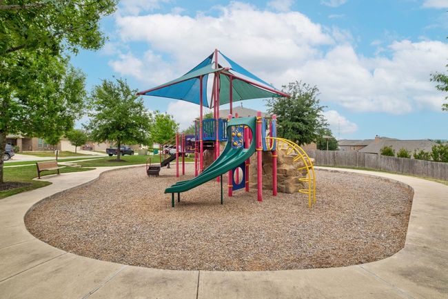 546 Pepperbark Loop, House other with 3 bedrooms, 2 bathrooms and null parking in Buda TX | Image 33