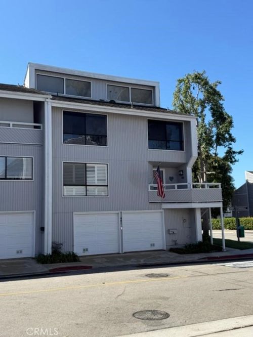 401 Intrepid Ct, Newport Beach, CA, 92663-2325 | Card Image