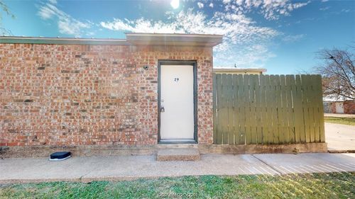 29-725 Peppertree Dr, Bryan, TX, 77801-1869 | Card Image
