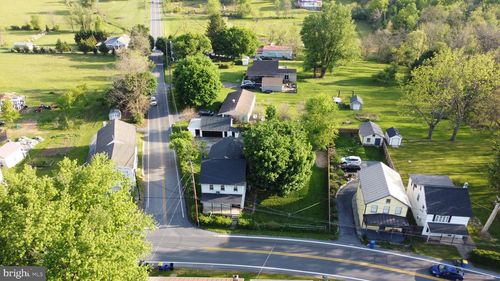 204 N Hoernerstown Rd, HUMMELSTOWN, PA, 17036-9503 | Card Image