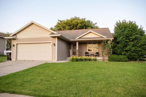 1011 Evenson Dr, Sparta, WI, 54656-4022 | Card Image