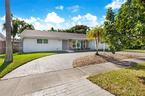 1920 Ne 206th Ter, Miami, FL, 33179-2257 | Card Image