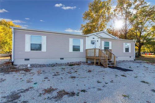 513 W North 1st St, Stewardson, IL, 62463-1021 | Card Image