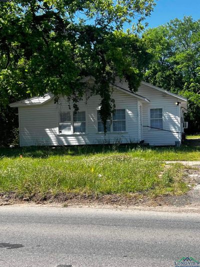 209 Broadway, Home with 0 bedrooms, 0 bathrooms and null parking in Jefferson TX | Image 1