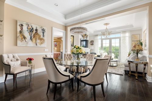 unit-2312-2000 Royal Ct, North Hills, NY, 11040-2629 | Card Image