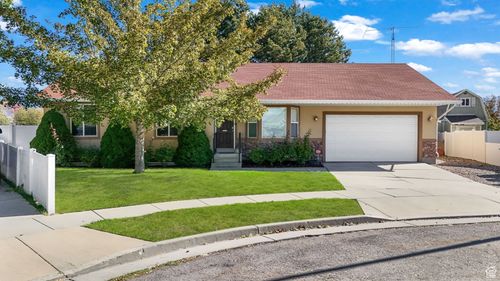 24 W Malstrom Ct, Murray, UT, 84107-7356 | Card Image