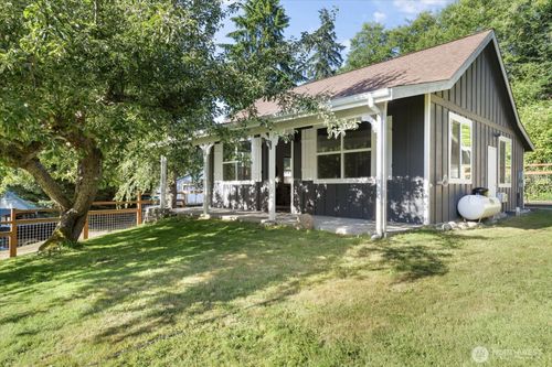 2863 Longhouse Ln, Clinton, WA, 98236-9008 | Card Image