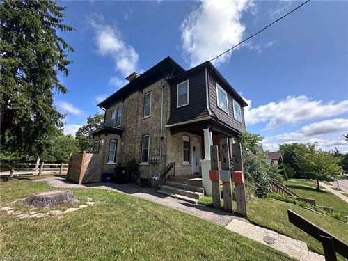 10 Shanley St, Kitchener, ON, N2H5N8 | Card Image