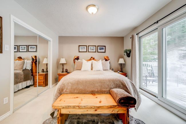 1709 East Hillcrest Drive, House other with 4 bedrooms, 3 bathrooms and null parking in Hillcrest AB | Image 19