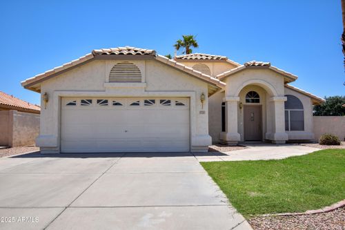 9759 W Mohawk Ln, Peoria, AZ, 85382-2291 | Card Image