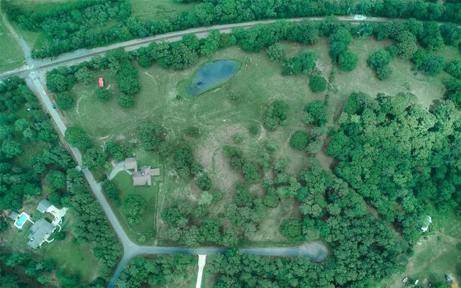 27548 Log Cabin Rd N, House other with 4 bedrooms, 2 bathrooms and 2 parking in Montgomery TX | Image 47