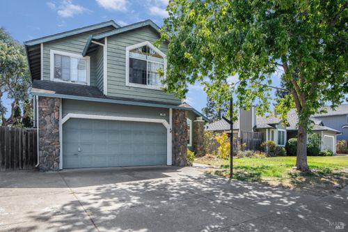 104 Macklin Dr, Cotati, CA, 94931-5379 | Card Image