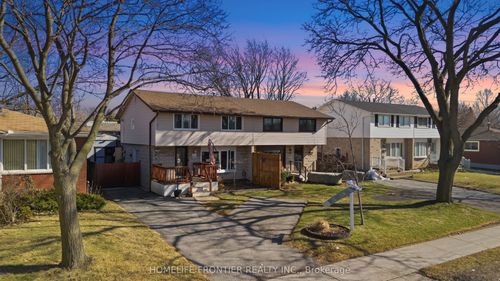 977 Upper Wellington Street, Hamilton, ON, L9A3S4 | Card Image