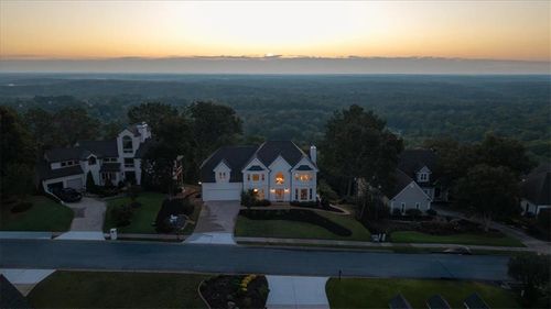 4332 Highborne Dr Ne, Marietta, GA, 30066-2429 | Card Image