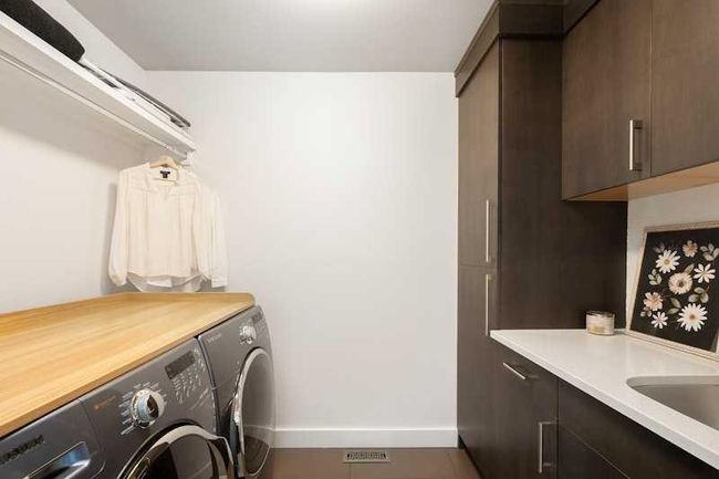 1534 38 Ave Sw, Home with 4 bedrooms, 4 bathrooms and 3 parking in Calgary AB | Image 36