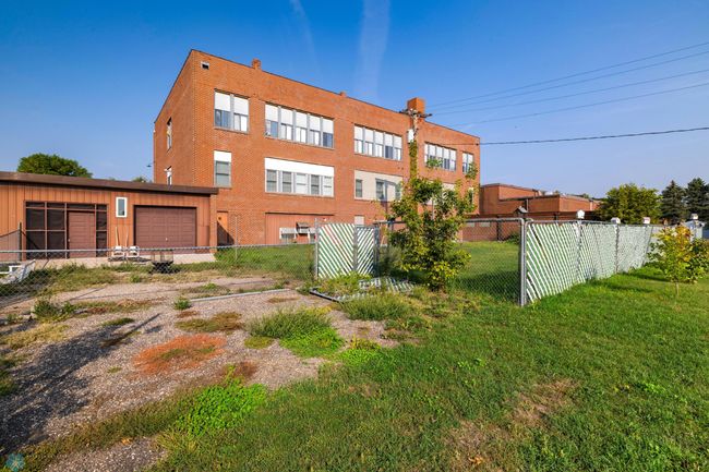 Rear exterior | Image 71
