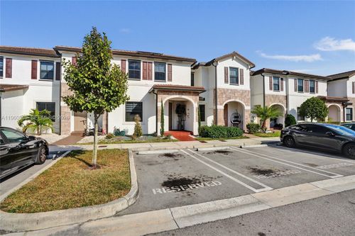 11135 W 32nd Ln, Hialeah, FL, 33018-2186 | Card Image