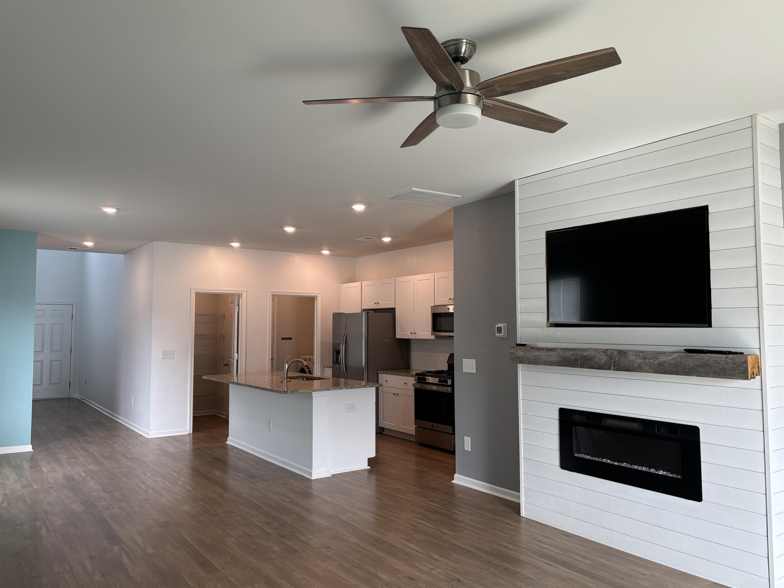 Residential in Surfside Beach 4