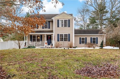 5 Bracken Hill Ct, Richmond, RI, 02812-1062 | Card Image