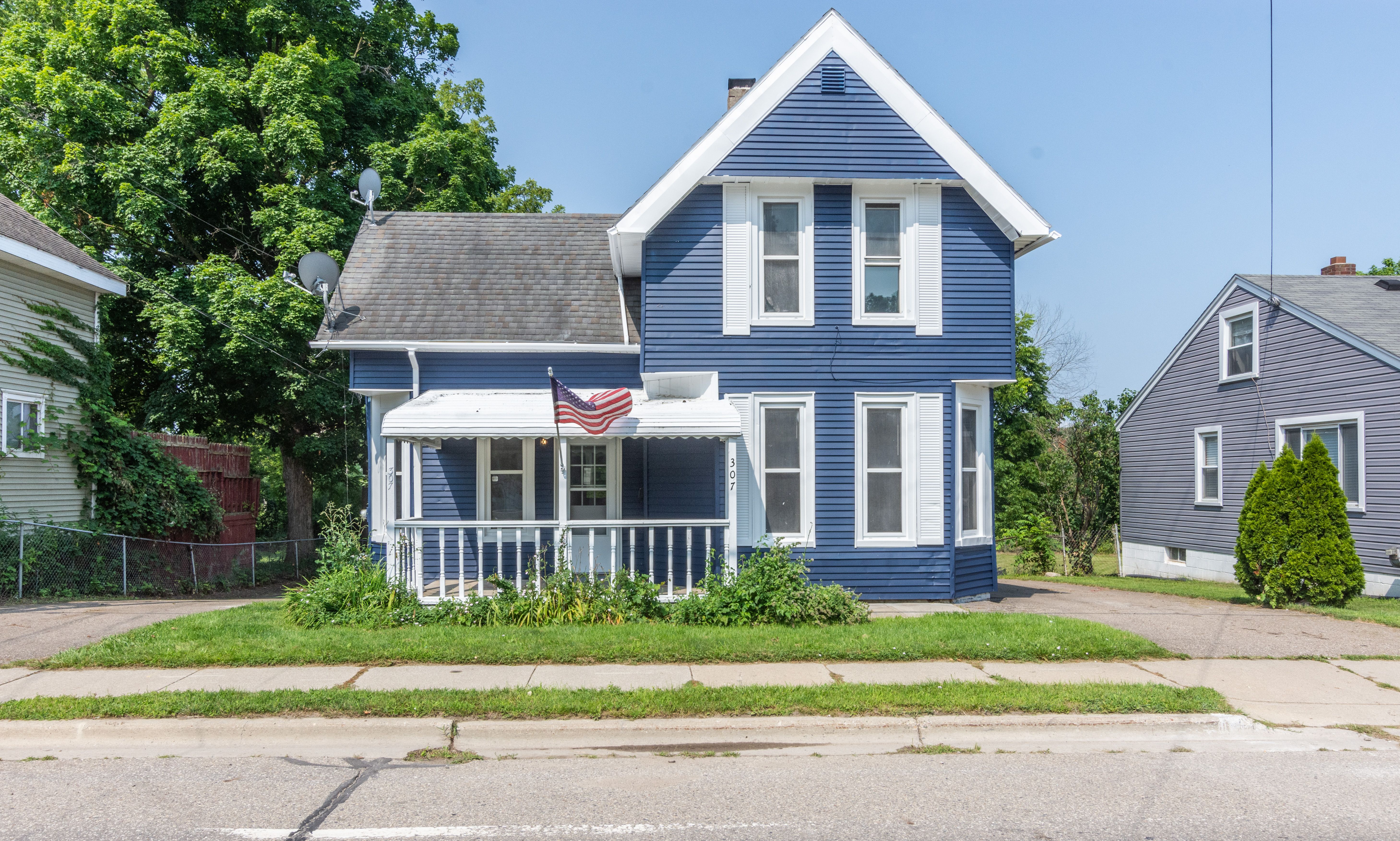 Saginaw St, Holly, MI 48442 #1
