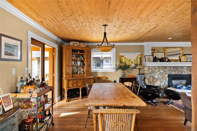 3935 Tudor Ave, House other with 4 bedrooms, 3 bathrooms and 2 parking in Saanich BC | Image 10