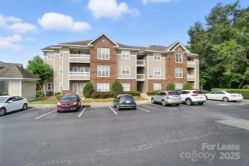 apt-m-9849 Campus Walk Ln, Charlotte, NC, 28262-1917 | Card Image