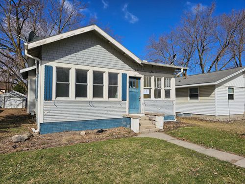 202 5th St Se, Montgomery, MN, 56069-1703 | Card Image
