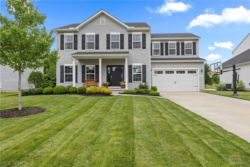8109 Ashford Cir, North Ridgeville, OH, 44039-1293 | Card Image