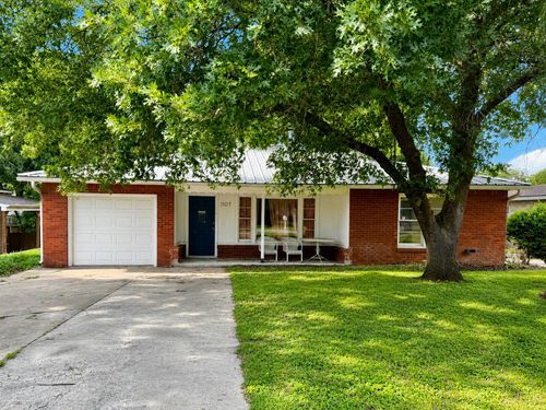 1107 N Ollie St, Stephenville, TX, 76401-2474 | Card Image