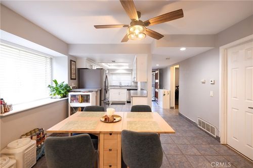 76-6679 Caro St, Paramount, CA, 90723 | Card Image