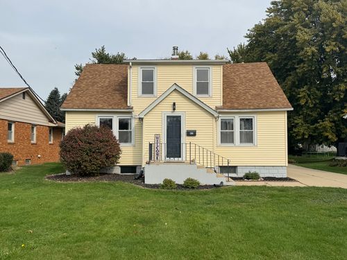 423 E South St, Geneseo, IL, 61254-1739 | Card Image