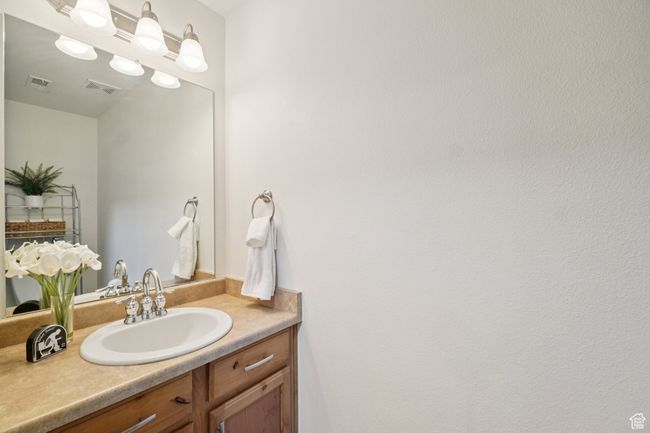 469 S Olive Way, House other with 4 bedrooms, 3 bathrooms and 7 parking in Lehi UT | Image 16