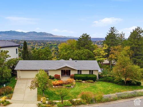 8650 S Russell Park Rd, Cottonwood Heights, UT, 84121-6139 | Card Image