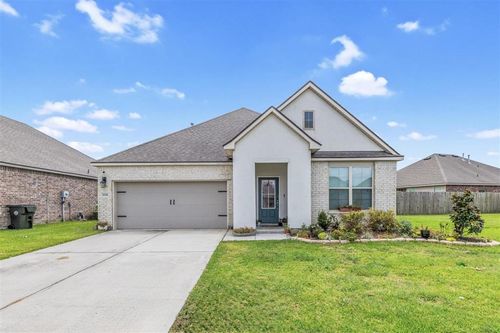 3196 Crest Ln, Lake Charles, LA, 70607-4318 | Card Image