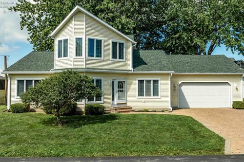 2970 N Swift Dr, Port Clinton, OH, 43452-3338 | Card Image