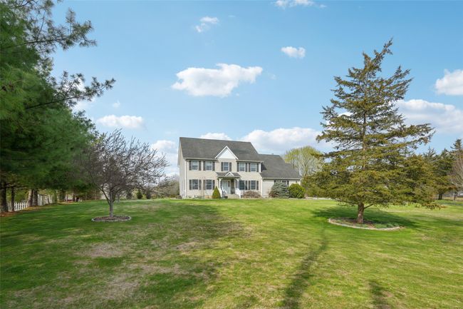 View of front of house with a front lawn | Image 44