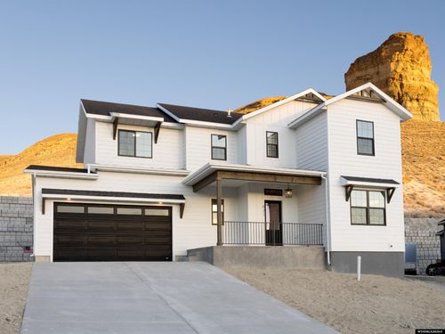 621 Memory Ln, Green River, WY, 82935-4214 | Card Image