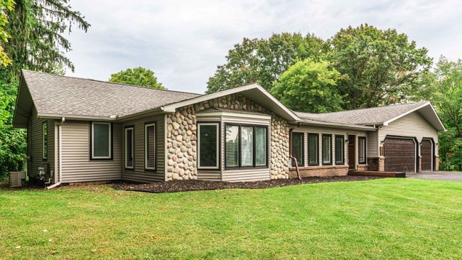 100 Broadway, House other with 3 bedrooms, 2 bathrooms and null parking in Springfld Twp MI | Image 59