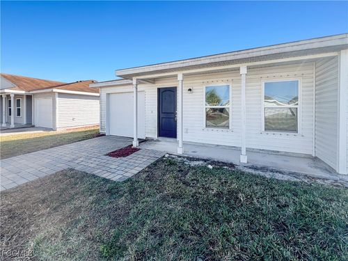 18313 Gibraltar Ln, LEHIGH ACRES, FL, 33936-6070 | Card Image