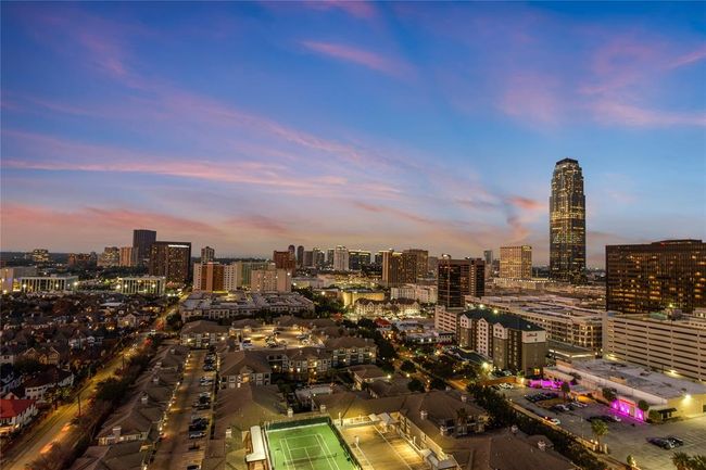 UNIT-1702 - 3388 Sage Rd, Condo with 3 bedrooms, 3 bathrooms and null parking in Houston TX | Image 45