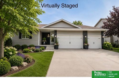 15818 Timberlane Dr, Omaha, NE, 68136-3091 | Card Image