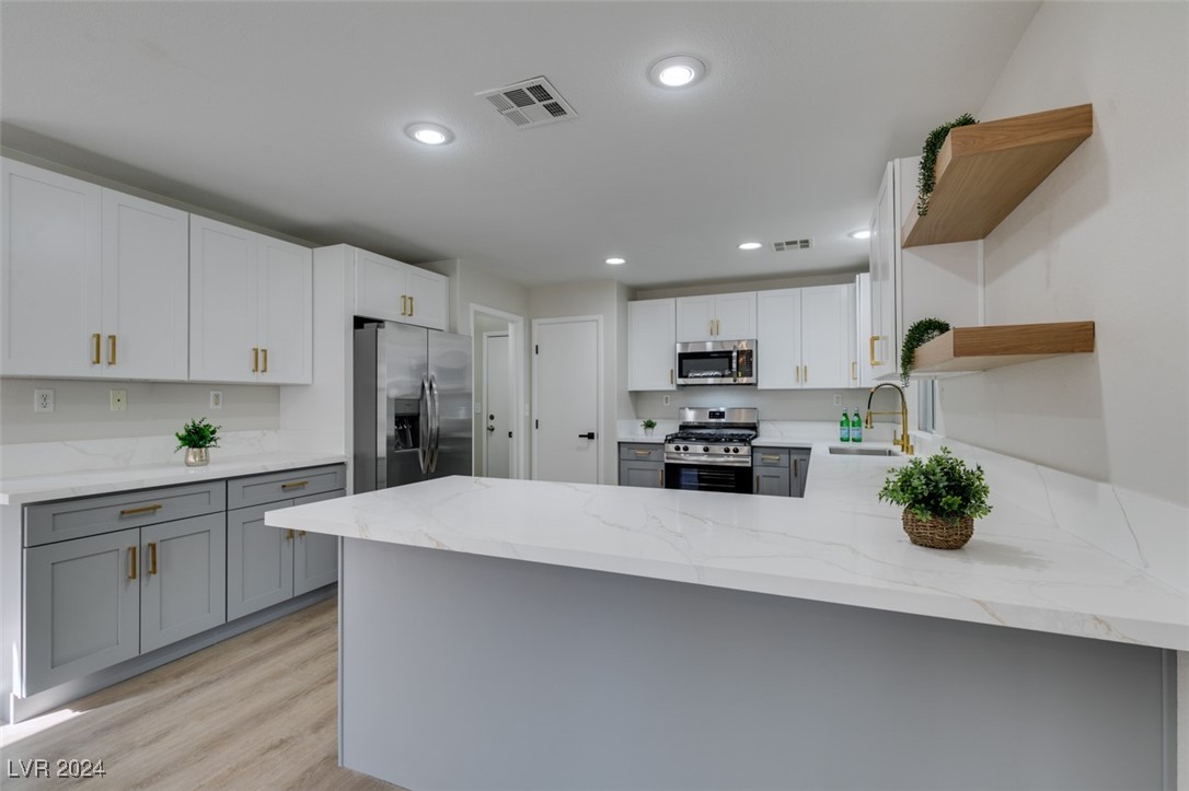 Springmist St, North Las Vegas, NV 89031