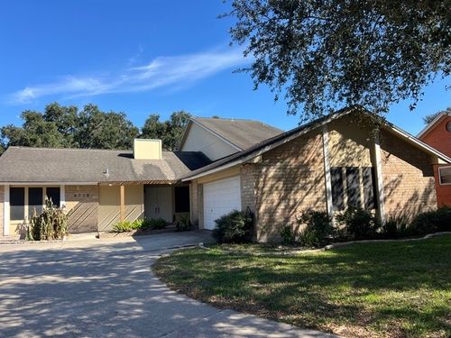 4226 Cowhouse Creek Ct, Corpus Christi, TX, 78410-5610 | Card Image