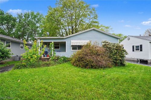 520 Sunset Drive, Hubbard, OH, 44425 | Card Image
