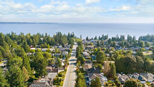 209-13585 16 Ave, Surrey, BC, V4A1P6 | Card Image