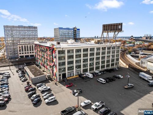 930 Newark Ave, Jersey City, NJ, 07306-6316 | Card Image