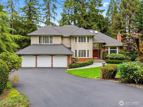 17020 Ne 129th Ct, Redmond, WA, 98052-1304 | Card Image