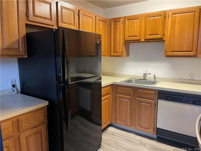 APT-51 - 16 Vernon Ave, Condo with 1 bedrooms, 1 bathrooms and 1 parking in Vernon CT | Image 8